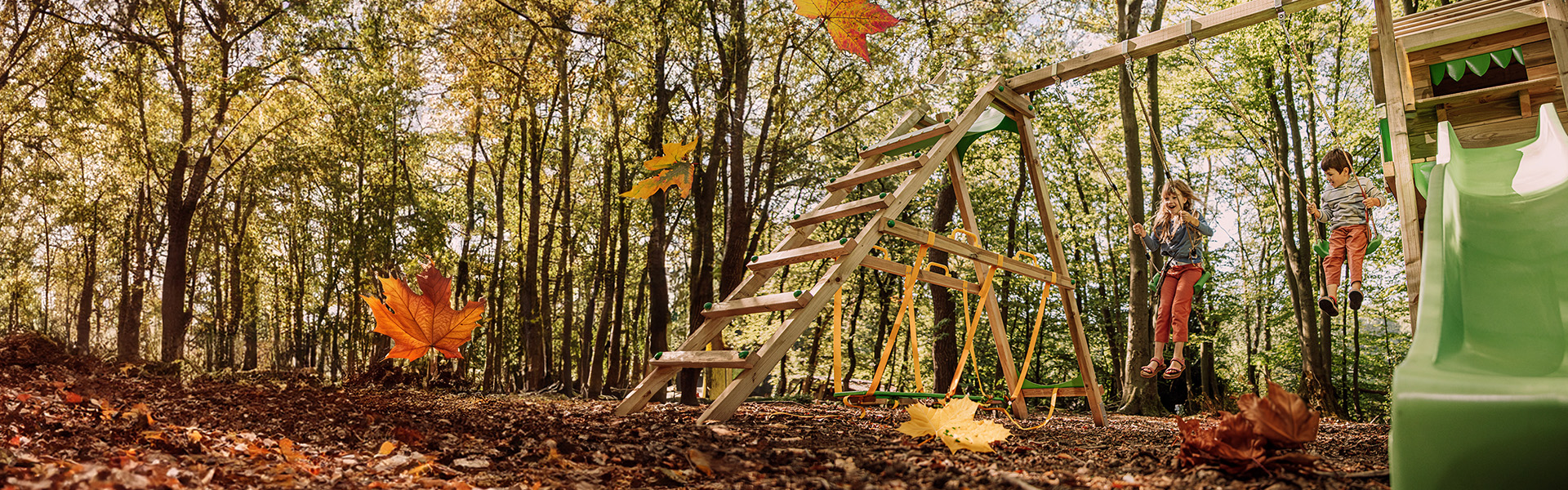 Jouer dehors en automne : conseils pour que vos enfants restent actifs, même lorsque les températures baissent